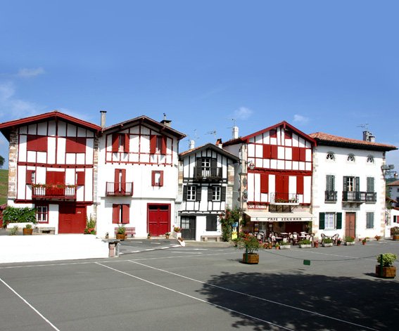 maisons typiques d'Ainhoa