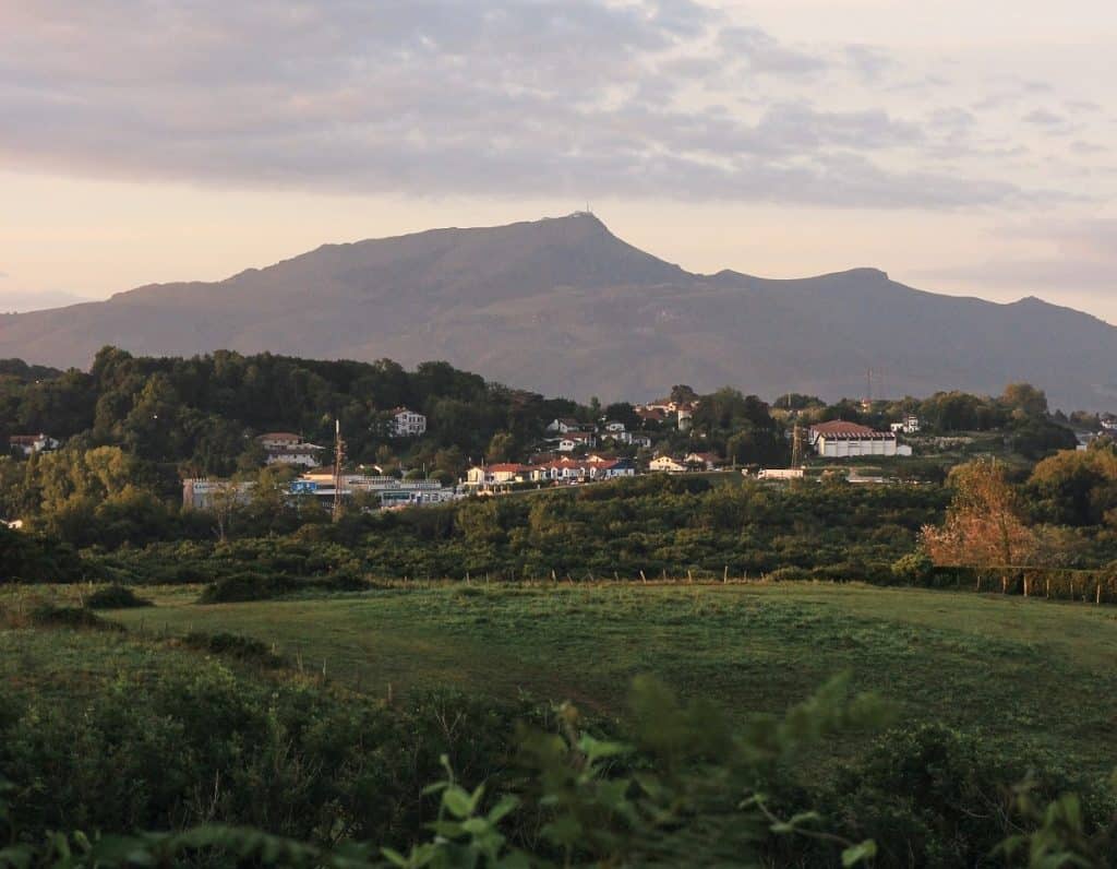 vallée de la ville d'Ascain