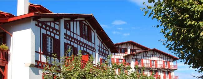 Maisons typiques de Guéthary dans le Pays Basque